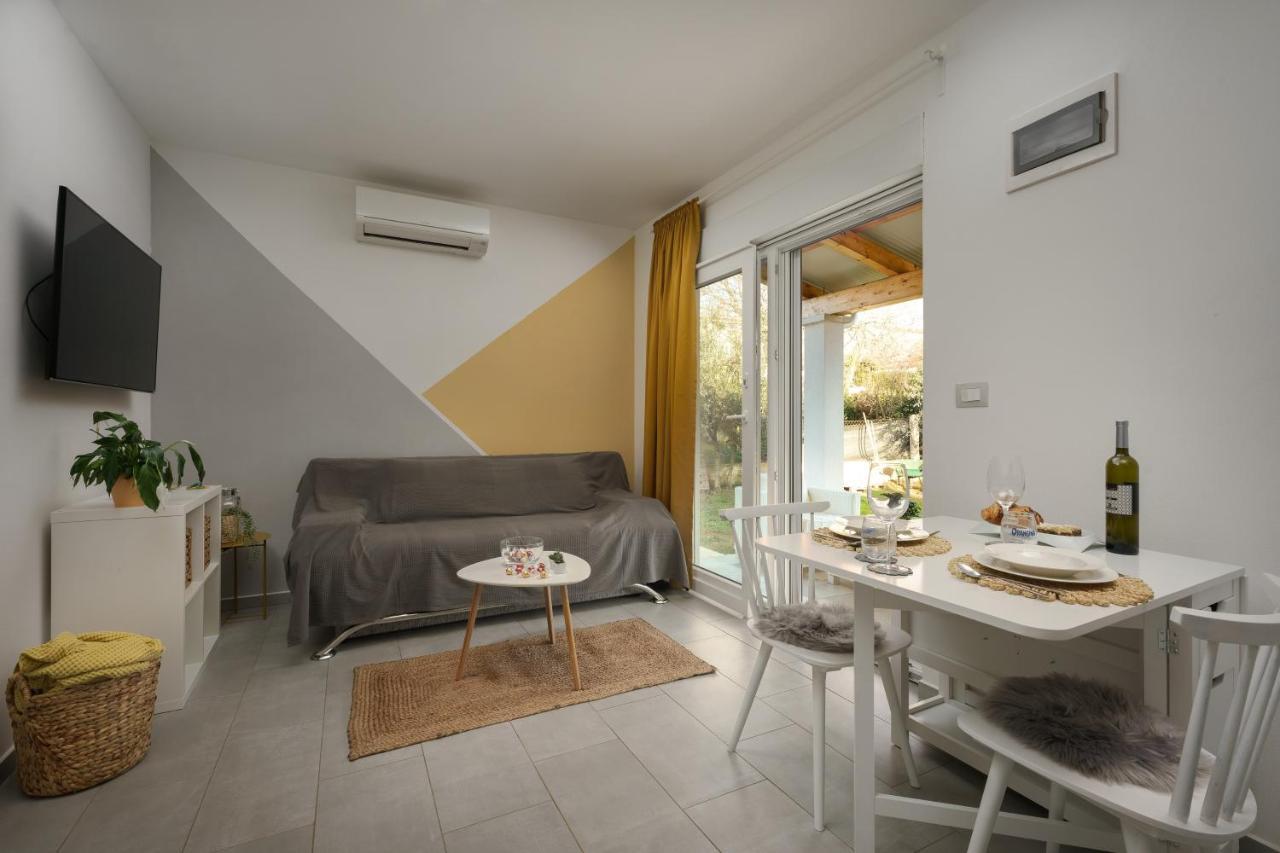 Apartments Elena Tia Medulin Exterior photo