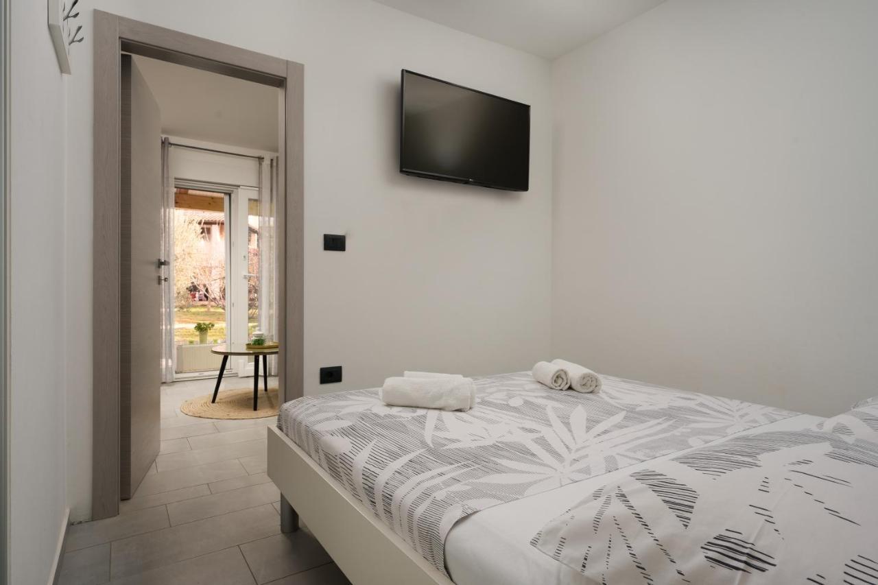 Apartments Elena Tia Medulin Exterior photo